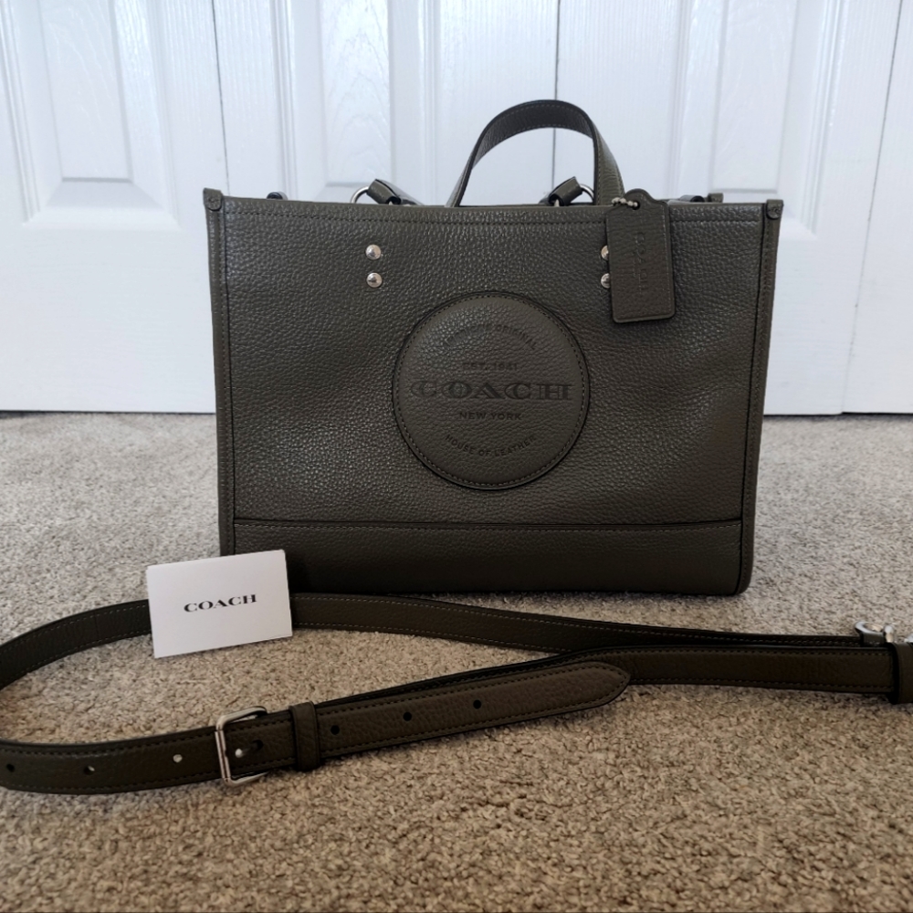 Coach Dempsey carryall in olive